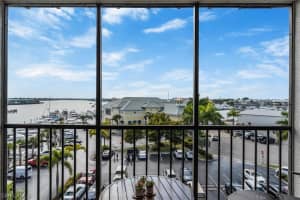 807 River Point Dr, Naples, FL 34102, Sold 03/07/22
