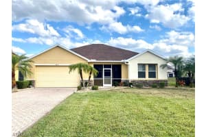 8021 Allamanda Ct, Lehigh Acres, FL 33972, Sold 03/07/22