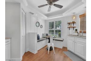 9840 Luna Cir e 102, Naples, FL 34109, Sold 03/25/22