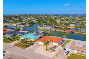 31 Fairview Blvd, Fort Myers Beach, FL 33931, Sold 03/18/22