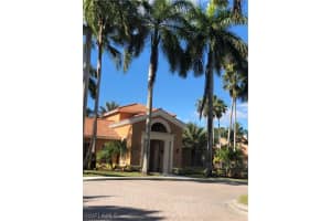 1265 Wildwood Lakes Blvd, Naples, FL 34104, Sold 03/01/22