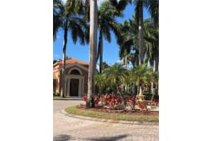 1265 Wildwood Lakes Blvd, Naples, FL 34104, Sold 03/01/22