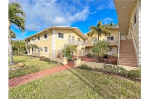 8141 Country Rd UNIT 106, Fort Myers, FL 33919, Sold 02/28/22