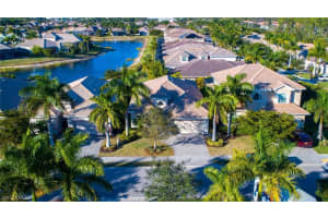 1609 Serrano Cir, Naples, FL 34105, Sold 02/25/22
