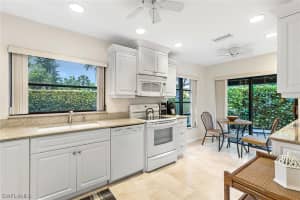 909 Reef Point Cir, Naples, FL 34108, Sold 04/13/22
