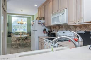 7685 Meadow Lakes Dr, Naples, FL 34104, Sold 03/11/22