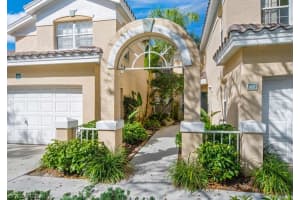 6863 Satinleaf Rd S, Naples, FL 34109, Sold 02/22/22