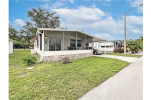 8 Poinsettia Dr, Fort Myers, FL 33905, Sold 03/25/22