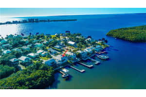 937 Prescott St, Fort Myers Beach, FL 33931, Sold 04/04/22