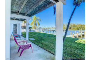 937 Prescott St, Fort Myers Beach, FL 33931, Sold 04/04/22