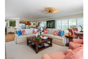 2549 W Gulf Dr UNIT 101, Sanibel, FL 33957, Sold 06/01/22
