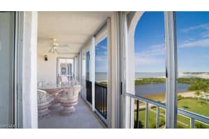7146 Estero Blvd, Fort Myers Beach, FL 33931, Sold 02/18/22