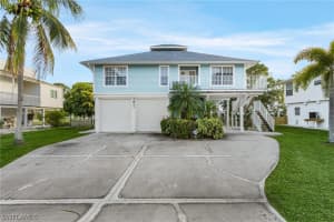 7911 Breakwater Ct, Bokeelia, FL 33922, Sold 03/04/22