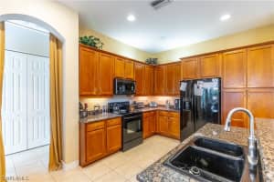 2001 Isla De Palma Cir, Naples, FL 34119, Sold 06/20/22