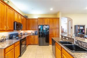 2001 Isla De Palma Cir, Naples, FL 34119, Sold 06/20/22