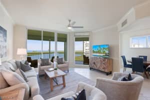 325 Dunes Blvd, Naples, FL 34110, Sold 04/05/22