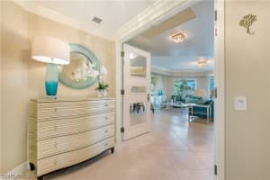 295 Grande Way, Naples, FL 34110, Sold 03/15/22