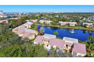 607 Beachwalk Cir, Naples, FL 34108, Sold 03/14/22