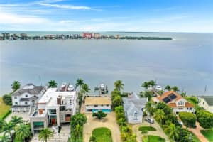 938 San Carlos Dr, Fort Myers Beach, FL 33931, Sold 04/22/22