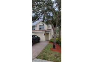 1440 Tiffany Ln, Naples, FL 34105, Sold 03/01/22