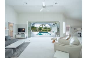 937 Marble Dr, Naples, FL 34104, Sold 03/30/22