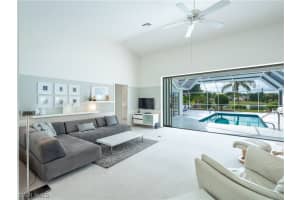 937 Marble Dr, Naples, FL 34104, Sold 03/30/22