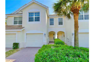1220 Oxford Ln, Naples, FL 34105, Sold 03/29/22