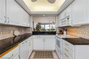 4451 Bay Beach Ln APT 443, Fort Myers Beach, FL 33931, Sold 04/14/22