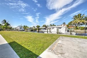 14260 McGregor Blvd, Fort Myers, FL 33919, Sold 03/15/22