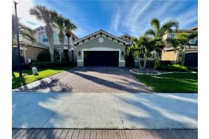 6554 Marbella Dr, Naples, FL 34105, Sold 03/16/22