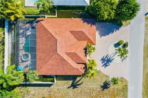 4634 Sierra Ln, Bonita Springs, FL 34134, Sold 05/10/22