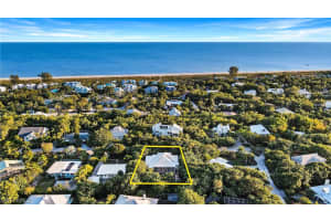 474 Lagoon Dr, Sanibel, FL 33957, Sold 05/31/22