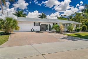 909 San Carlos Dr, Fort Myers Beach, FL 33931, Sold 06/01/22