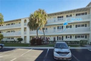 13511 Stratford Pl Cir APT 203, Fort Myers, FL 33919, Sold 04/22/22