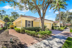 1916 Tarpon Bay Dr N, Naples, FL 34119, Sold 04/11/22