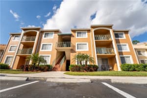 1230 Wildwood Lakes Blvd Apt 206, Naples, FL 34104, Sold 04/29/22