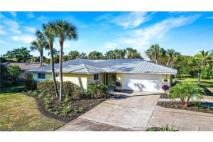 2620 W Gulf Dr, Sanibel, FL 33957, Sold 03/08/22