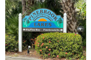 125 Pinebrook Dr, Fort Myers, FL 33907, Sold 04/18/22