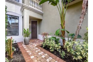 1304 Verde Dr #3, Naples, FL 34105, Sold 04/05/22