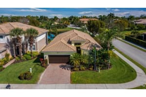 6827 Del Mar Terrace, Naples, FL 34105, Sold 03/31/22