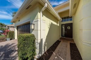 6827 Del Mar Terrace, Naples, FL 34105, Sold 03/31/22