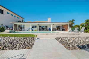 160 W Pago Pago Dr, Naples, FL 34113, Sold 04/18/22