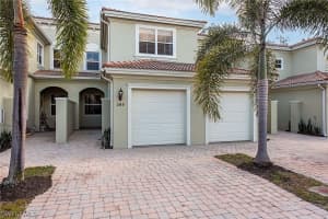 1355 Mariposa Cir, Naples, FL 34105, Sold 03/28/22