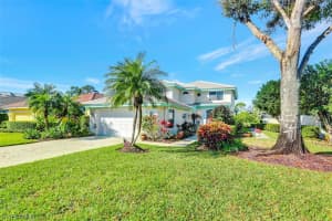 242 Edgemere Way S, Naples, FL 34105, Sold 04/20/22