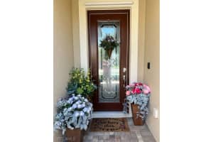 9370 Foxglove Ln, Naples, FL 34120, Sold 04/05/22
