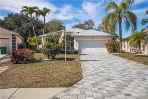 302 Stanhope Cir, Naples, FL 34104, Sold 04/04/22