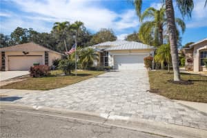 302 Stanhope Cir, Naples, FL 34104, Sold 04/04/22