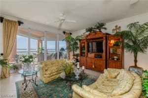 269 Vintage Bay Dr, Marco Island, FL 34145, Sold 04/15/22