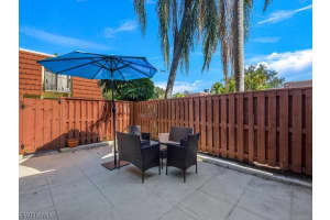 The Village of Cedarbend, 5219 Cedarbend Dr #4, Fort Myers, FL 33919, Sold 04/08/22