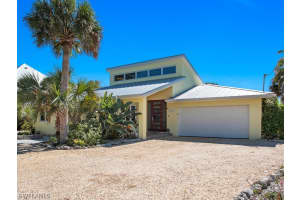 3716 Coquina Dr, Sanibel, FL 33957, Sold 03/08/22